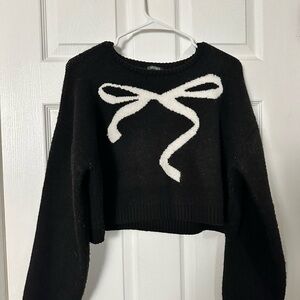 Wild Fable Black Sweater with White Bow